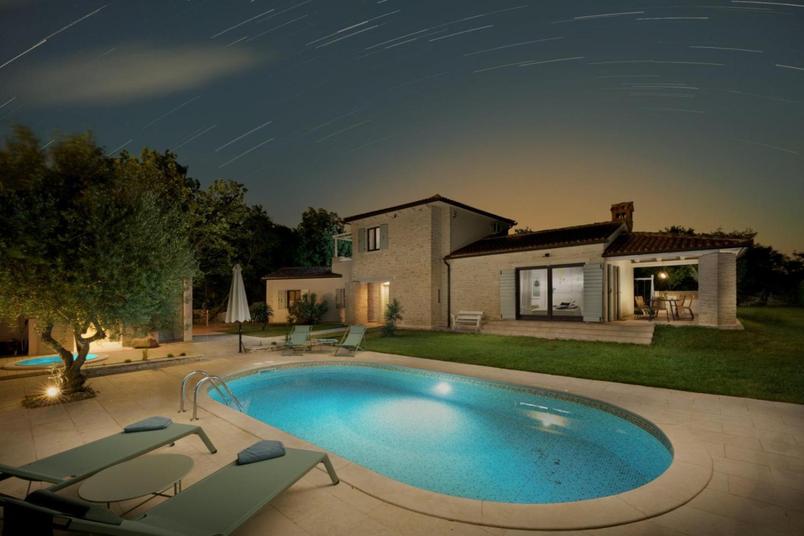 Luxury Villa In Istria - 9,000 Sqm Private Estate With Pool & Sauna, 15 Min To Sea, Near Fazana, 3 Bedrooms Juršići Extérieur photo