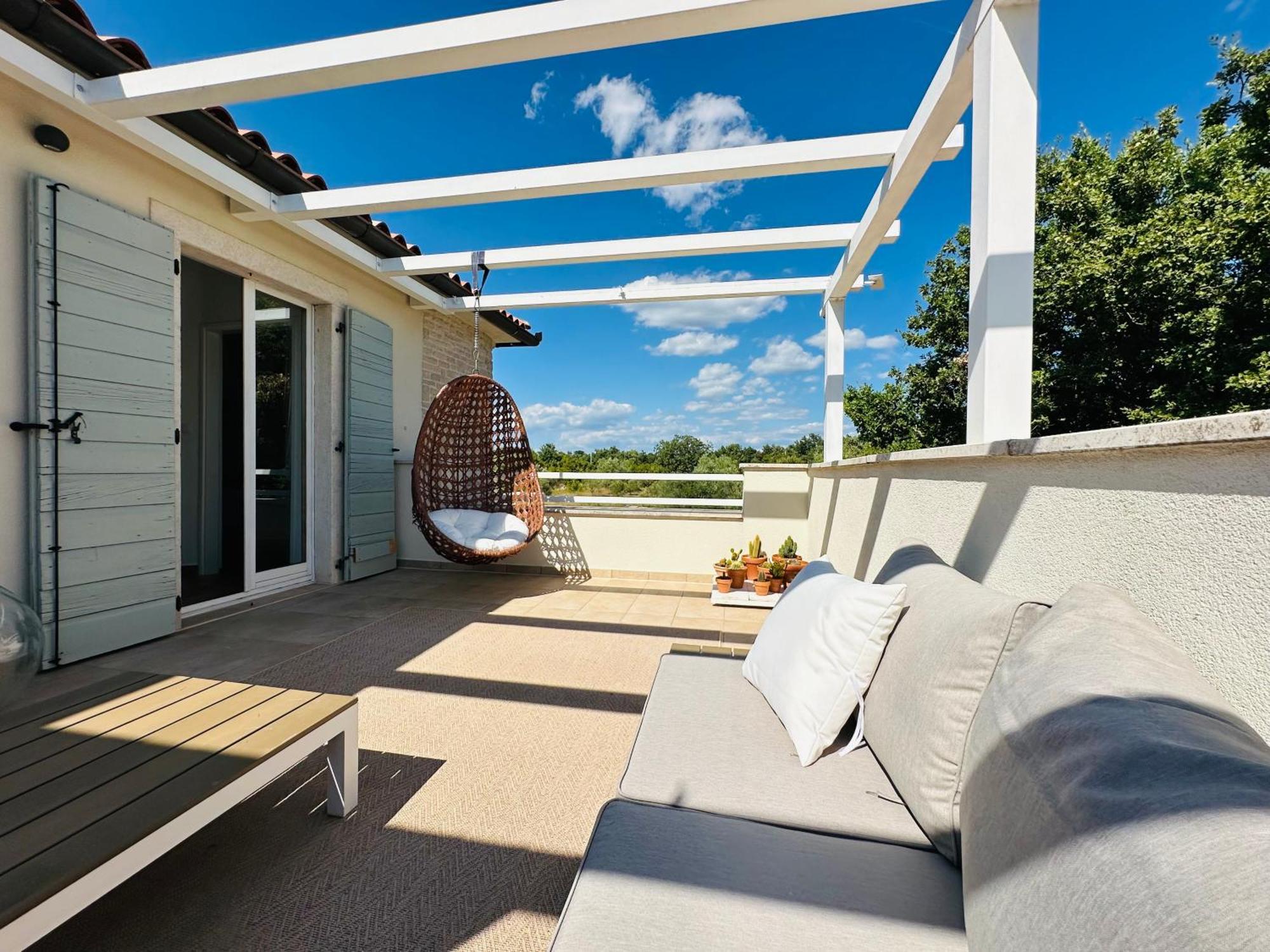 Luxury Villa In Istria - 9,000 Sqm Private Estate With Pool & Sauna, 15 Min To Sea, Near Fazana, 3 Bedrooms Juršići Extérieur photo
